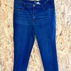 Time and Tru Straight Leg Jeans